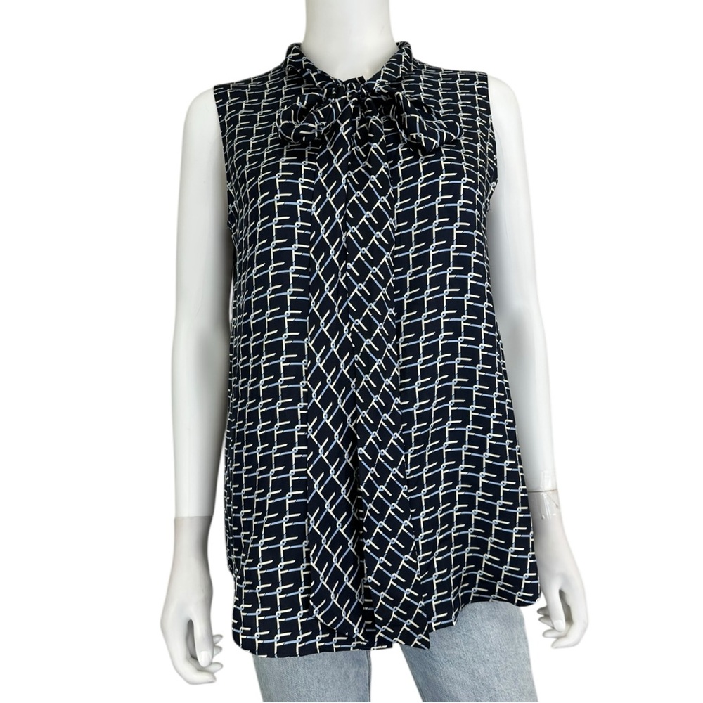 LAFAYETTE 148 NEW YORK Blue Silk Button-down Size S A0029